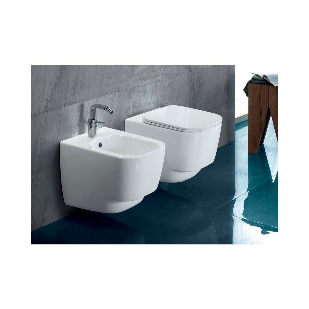 Set Vas WC suspendat cu capac soft close si bideu Hatria Fusion 48 35x48 cm evacuare orizontala main product photo